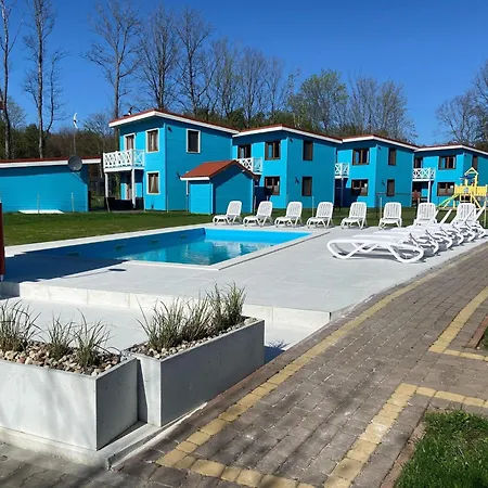 度假居 Comfortable No 2 , Summer Pool